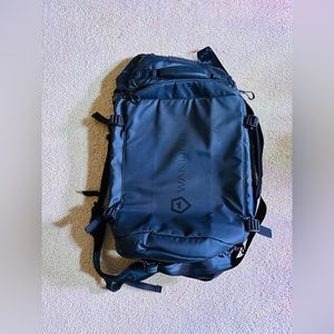 WANDRD HEXAD Carryall Duffel 40L (Black)